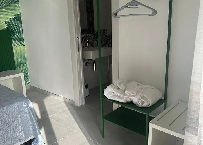 Alojamento de Acomodação e Pequeno-almoço Fabrizia Diamante